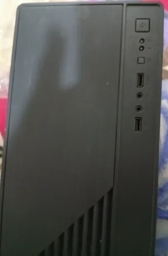 Computador Usado Bom estado CPU Intel Core I3 8GB Memória RAM sem SSD ou HD