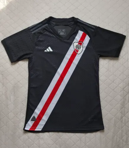 Camisa River Plate Tamanho M 76x47