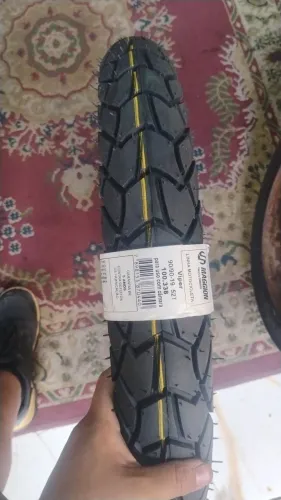 Pneu 90/90/19 