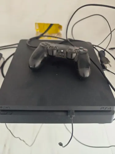 Vendo PS4 1 TERA
