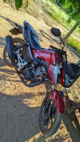 VENDO OU TROCO EM CARRO MOTO CG TITAN 160 2026