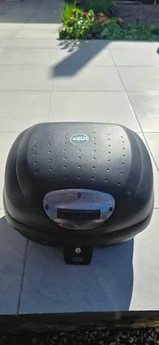 Bau givi 33 litros