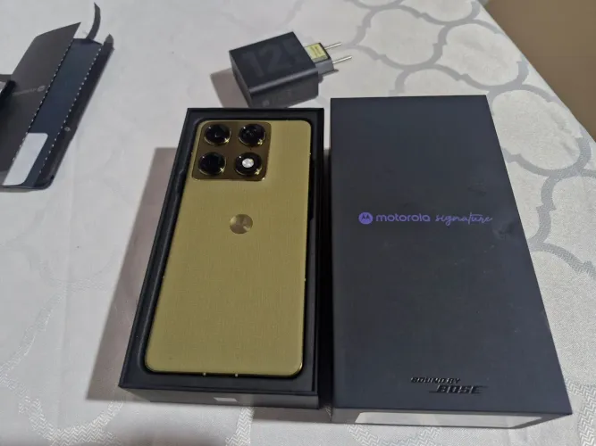 SMARTPHONE MOTOROLA SIGNATURE 5G - LACRADO - GARANTIA - NOTA FISCAL