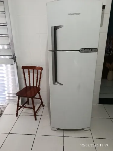 Vendendo uma geladeira em boas condições 