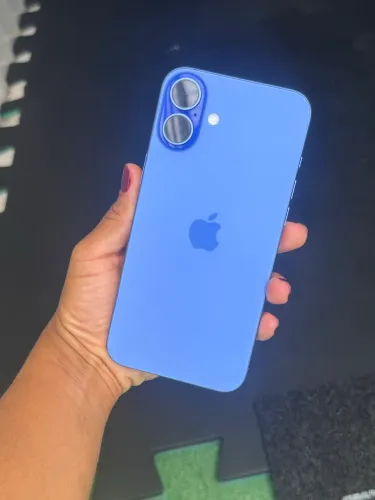 iPhone 16 Plus 