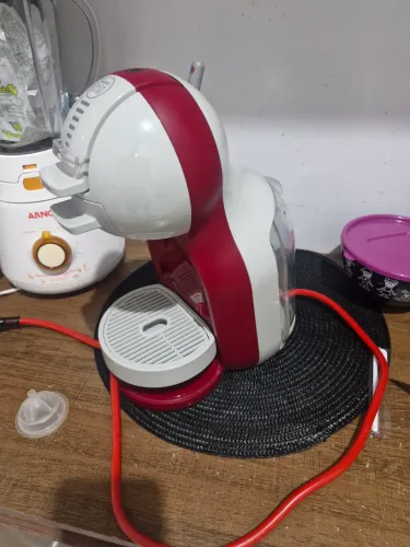 Cafeteira dolce gusto mini me