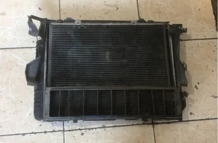Radiador Mercedes Benz E320 V6 1999