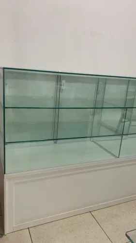 Balcão de vidro expositor, tem 2x1,10, Novo, apenas 1 mês de uso, Balcão planejado