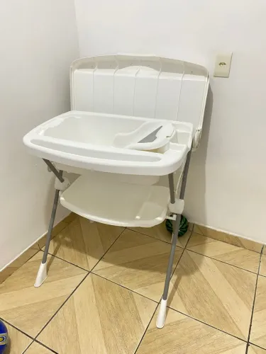 Banheira com trocador