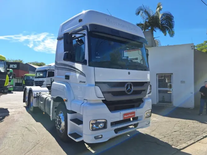 Mercedes Benz Axor 2544 6x2 18/19 Selectrucks