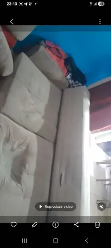 Vendo um sofá mama com molas quebrada tem que mandar ajeitar me cobrará 900 reais