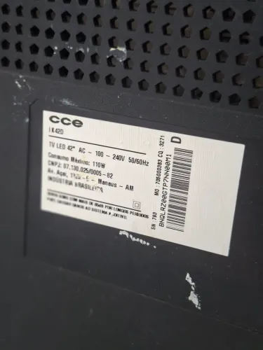 TV 42 polegadas - CCE - Para conserto ou peças