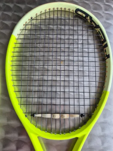 Raquete de Tênis Head Extreme Pro Auxetic 2024 L3