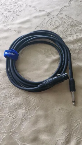 Cabo para microfone - Santo Ângelo- tipo XLR-P10 3metros - novo