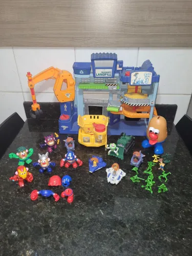 Lote Toy Story Mattel Fischer Price Compactador de Lixo naves, 5 Batatas heroes
