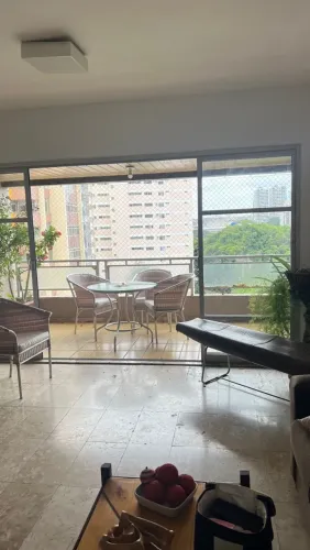 Apartamento 4/4 no Itaigara - Excelente Localização
