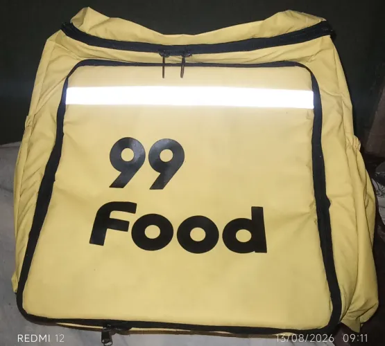 Vendo URGENTE!!! minha bag de entregador usada no estado bom