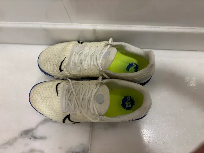 CHUTEIRA NIKE REACT GATO - SIZE 44BR (serve 43)