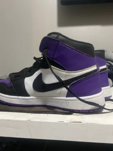 Tênis Jordan Roxo e marrom