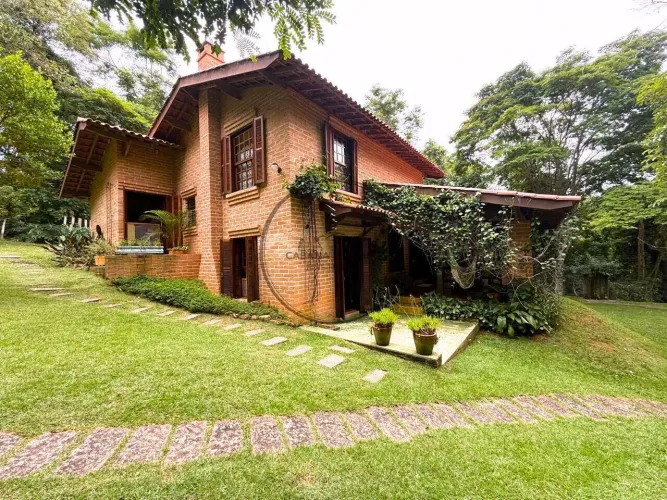 Casa à Venda na Represa de Joanópolis 3 Quartos, 3.000m² de Terreno
