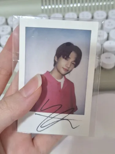 photocard polaroid RARO hyunjin unveil card stray kids