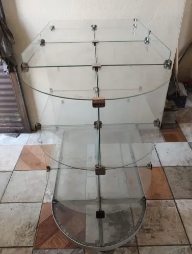 Balcão com rodinhas em vidro desmontável