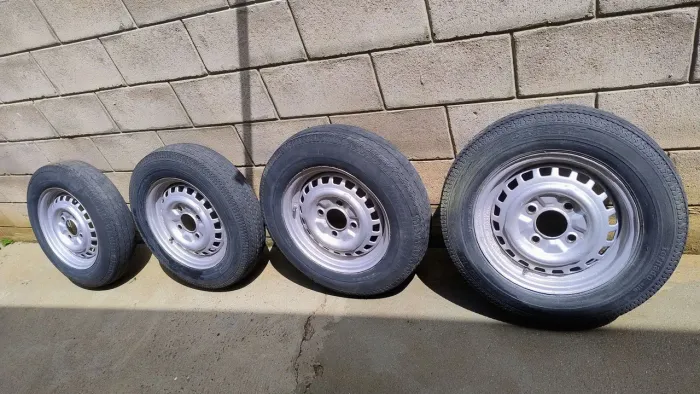 Rodas com pneu para Fusca