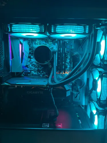 PC GAMER RYZEN 5 3600XT 16GB RAM