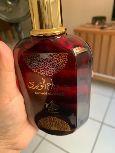 Vendo perfume Sabah Al Ward