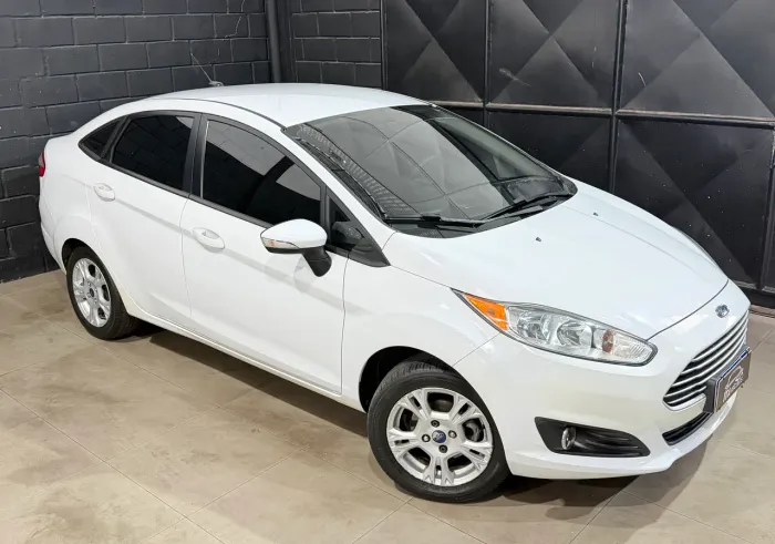 Ford Fiesta Sedan SE 1.6 16V Flex 4P 2014