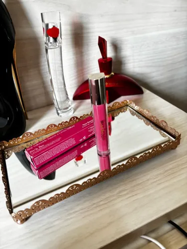 Gloss rare Beauty