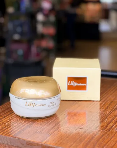 Creme acetinado lily cashmere lacrado