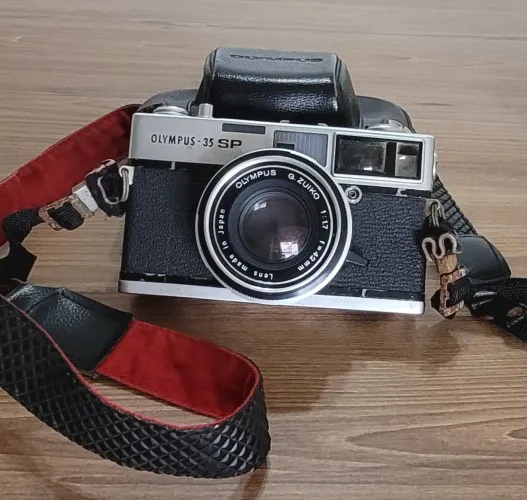 Maquina Fotográfica Olympus 35 -SP ano 1960