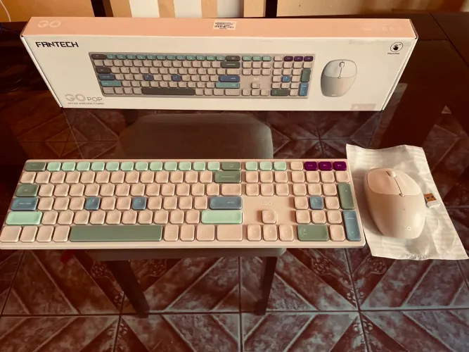Vende se teclado gamer