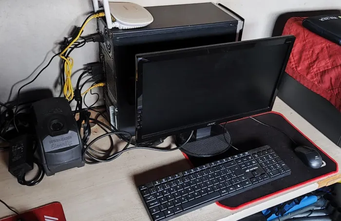 Vendo computador de mesa completo, leia o anúncio