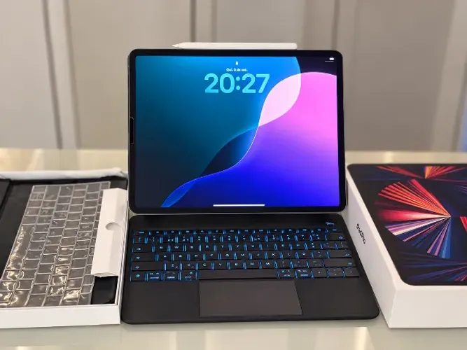 iPad Pro 12.9 512GB + Teclado + Apple Pen pro
