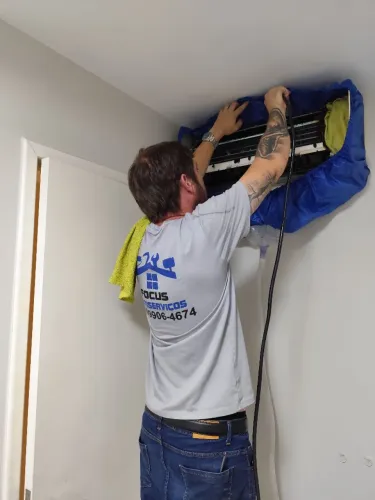 Ar condicionado limpeza e manutenção