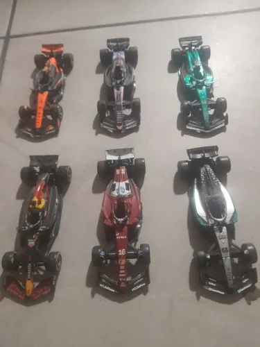 Miniaturas de fórmula 1 buraggo escala 1: 43