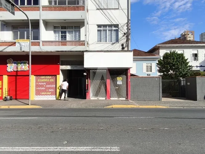 Loja com 66m² no Centro de Joinville.
