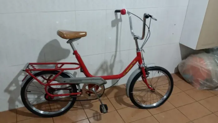 MONARETA 1981 TOTALMENTE ORIGINAL DE FABRICA INCLUSIVE PINTURA