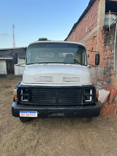 Caminhão 1113 truck