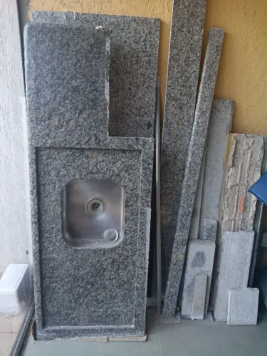 Pia e tampos de balcão