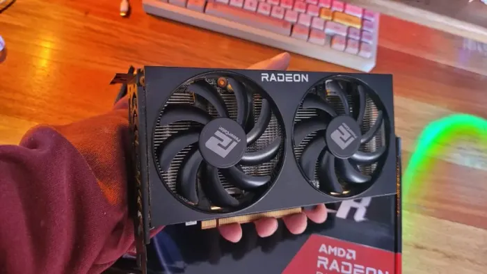 Placa de vídeo RX 6600xt 8gb - Powercolor
