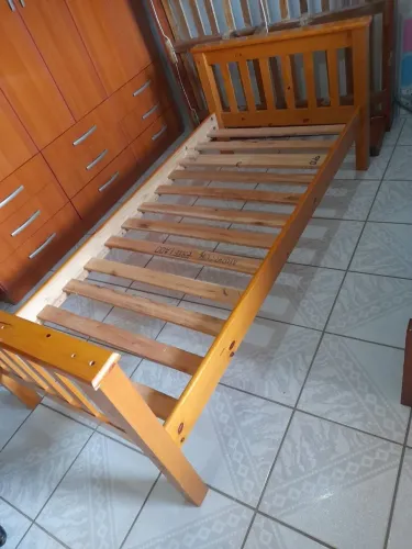 Cama de solteiro 1,88 por 88 para pegar hoje.