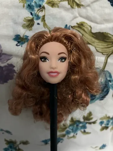Cabeça Barbie Basics Neutral Signature You Create kit 3 olivia curvy looks