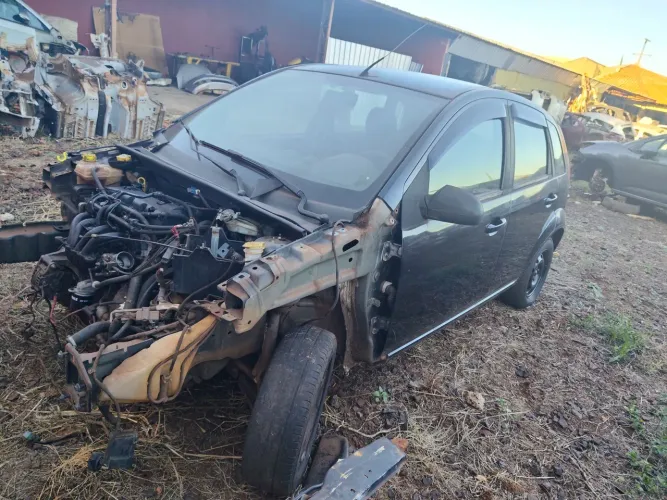 Sucata Fiesta 1.0 Flex - Para retirada de Peças