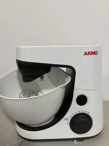 Batedeira Arno 