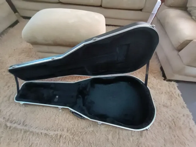 Hard case de violão folk Gator 