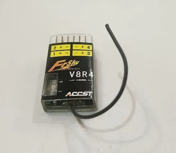 Receptor Aeromodelo FrSky V8R4 2.4Ghz