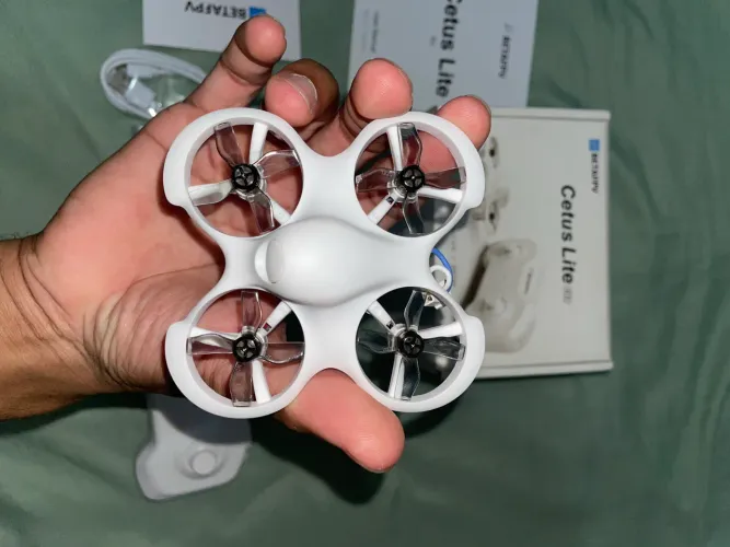 Drone BetaFPV Cetus Lite